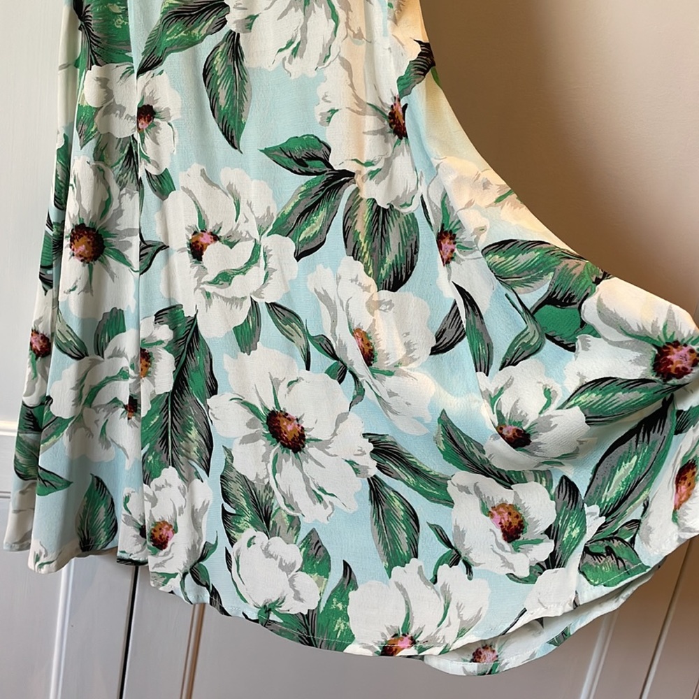 Mink Pink MIDI Dress Size Medium - Picture 2 of 5